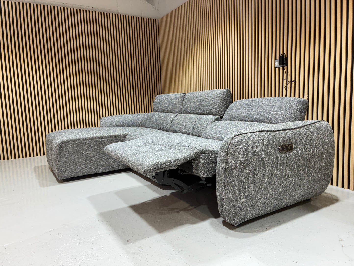 Atlantis Power Reclining Sofa