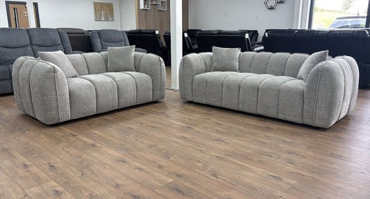 Bella 3 and 2 seater set